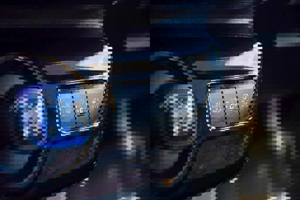 Used 2019 Toyota Prius Prime Advanced image 24