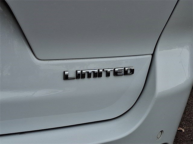 Used 2022 Jeep Grand Cherokee L Limited image 32