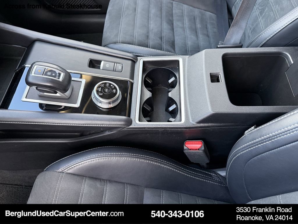 Used 2024 Mitsubishi Outlander SE image 29