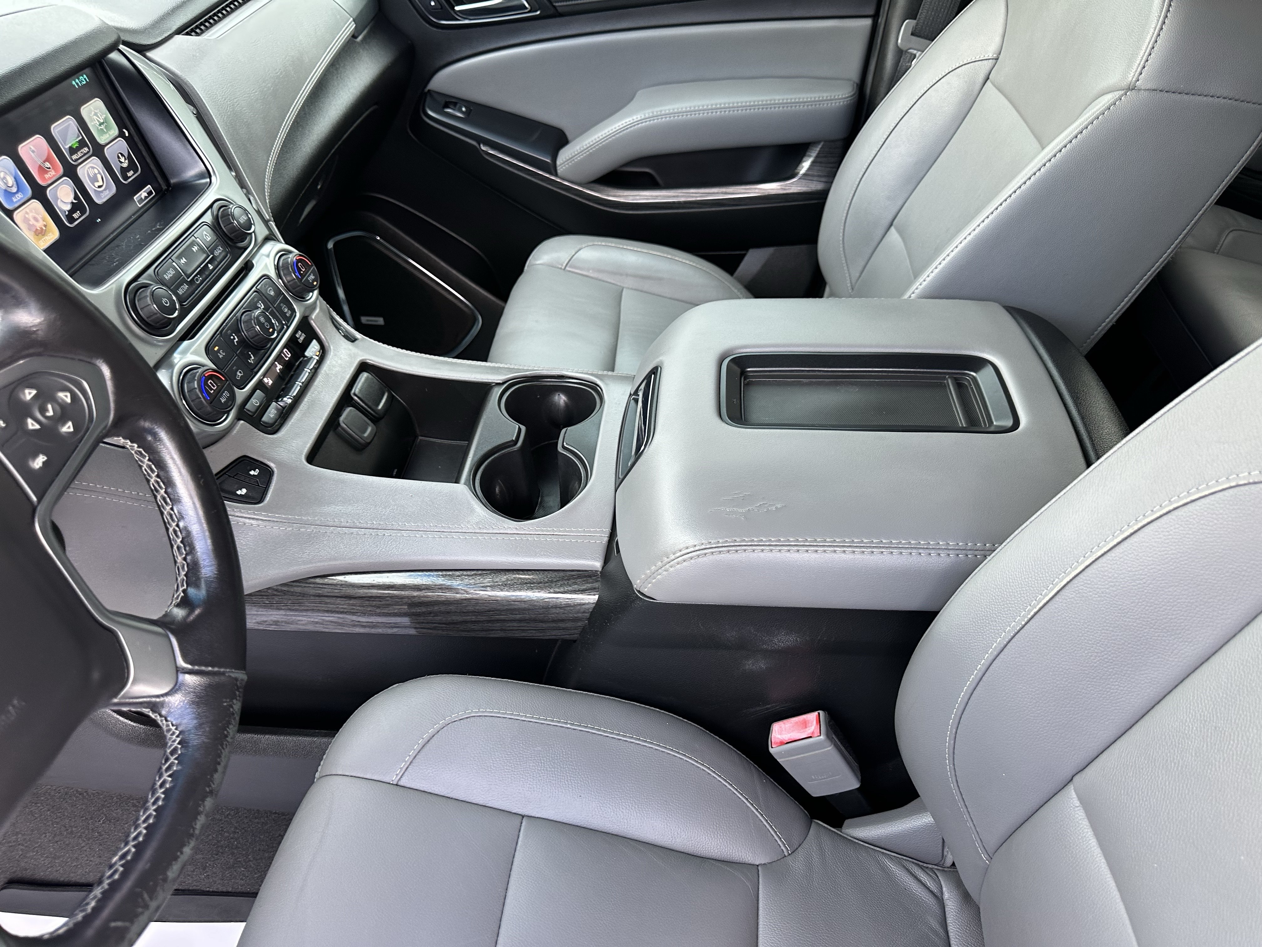 Certified 2019 Chevrolet Suburban LT RWD image 22