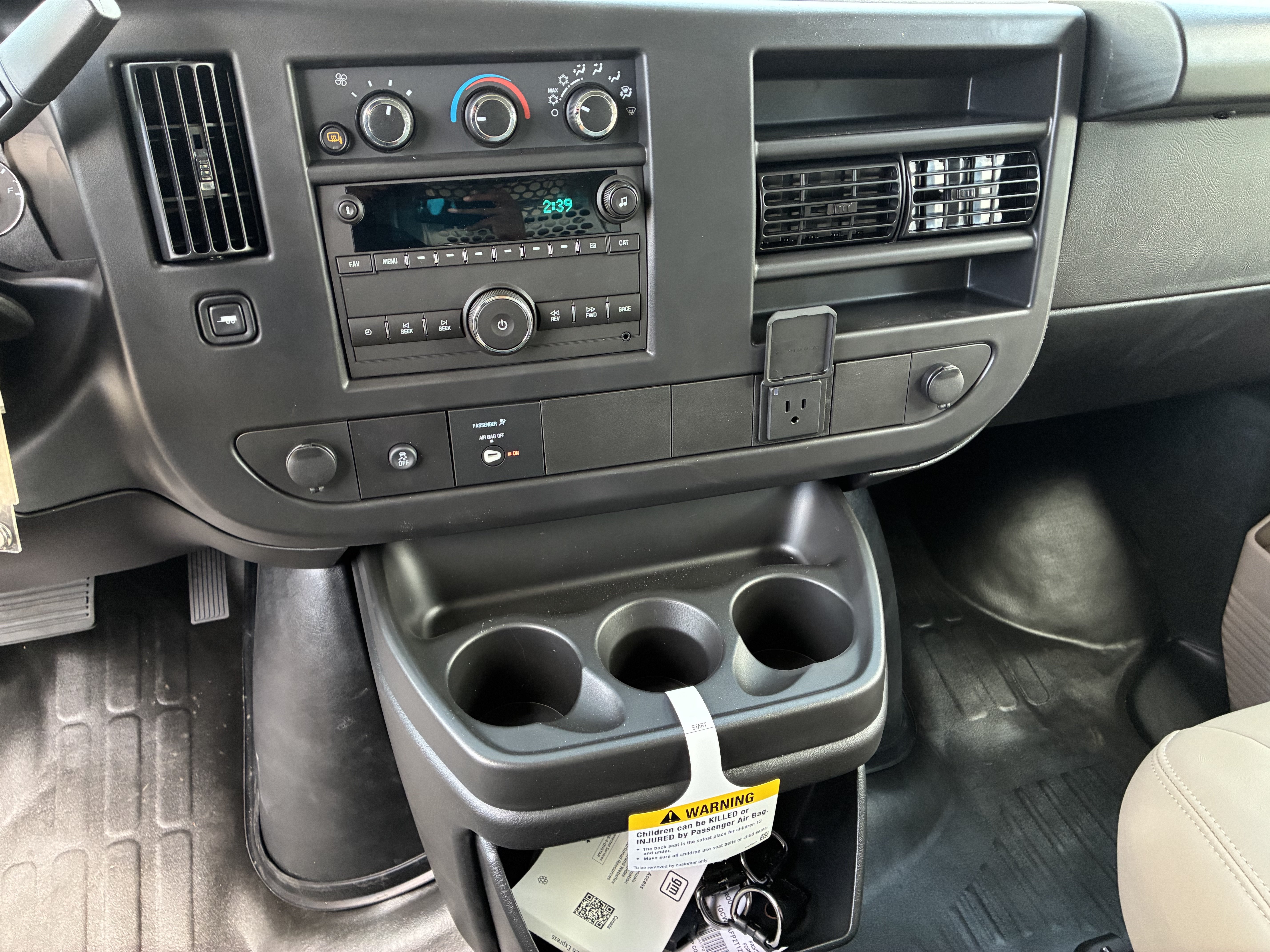 New 2026 Chevrolet Express 2500 w/ Driver Convenience Package RWD image 30