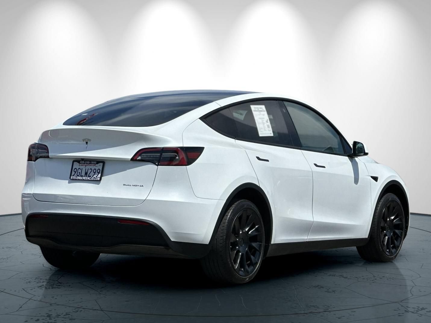 Used 2023 Tesla Model Y Long Range AWD/4WD image 4