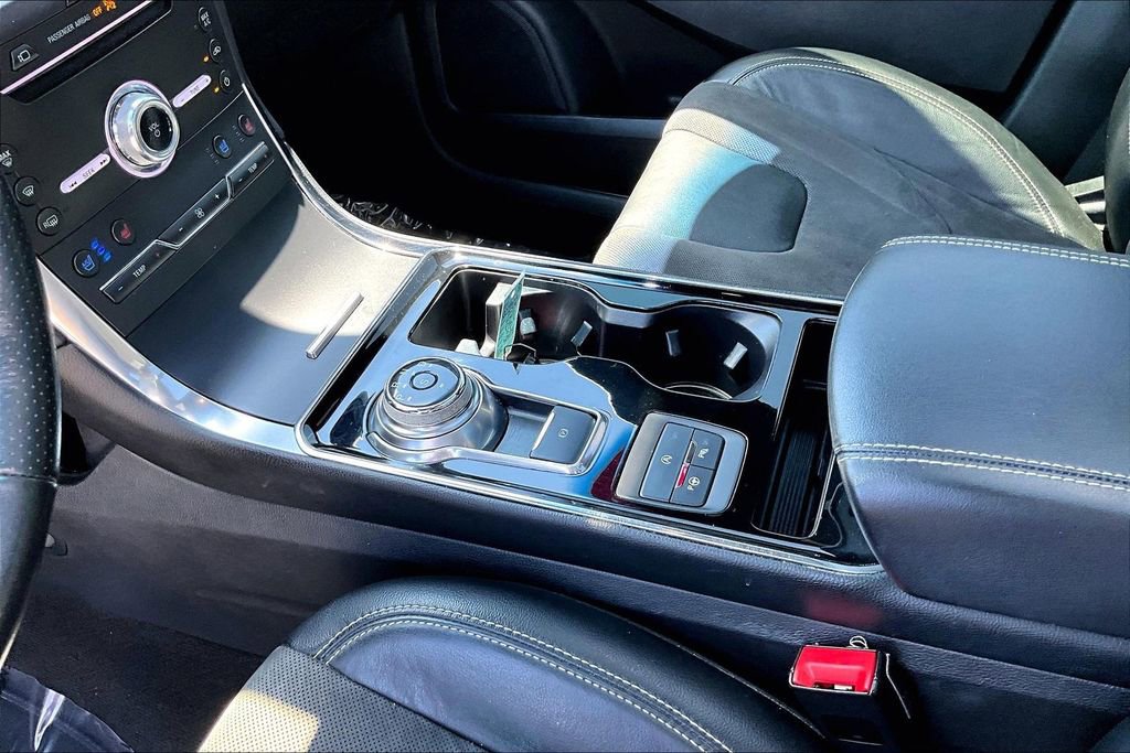 Used 2019 Ford Edge ST w/ Equipment Group 401A AWD/4WD image 23