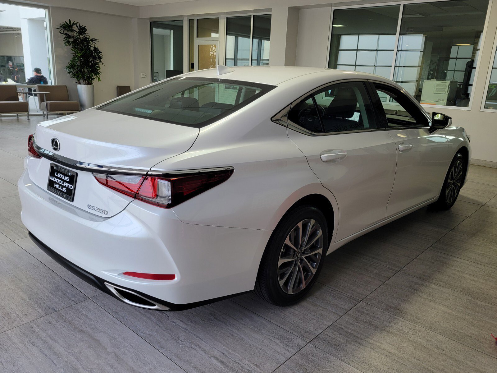Certified 2025 Lexus ES 350 image 7