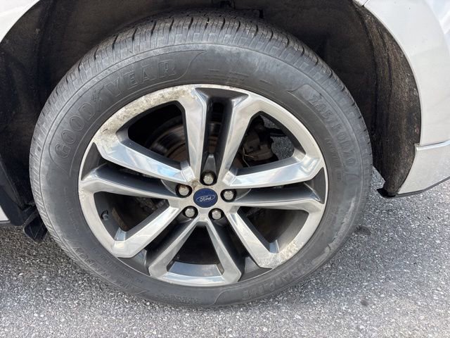 Used 2015 Ford Edge Sport w/ Equipment Group 401A AWD/4WD image 21