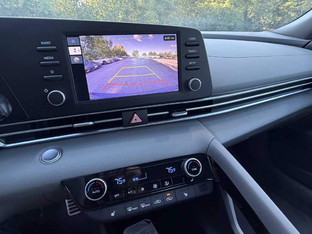 New 2026 Hyundai Elantra SEL Sport Premium FWD image 19