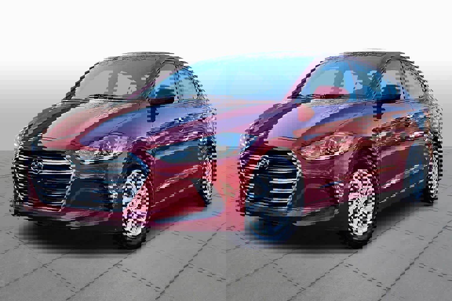 Used 2017 Hyundai Elantra SE image 1