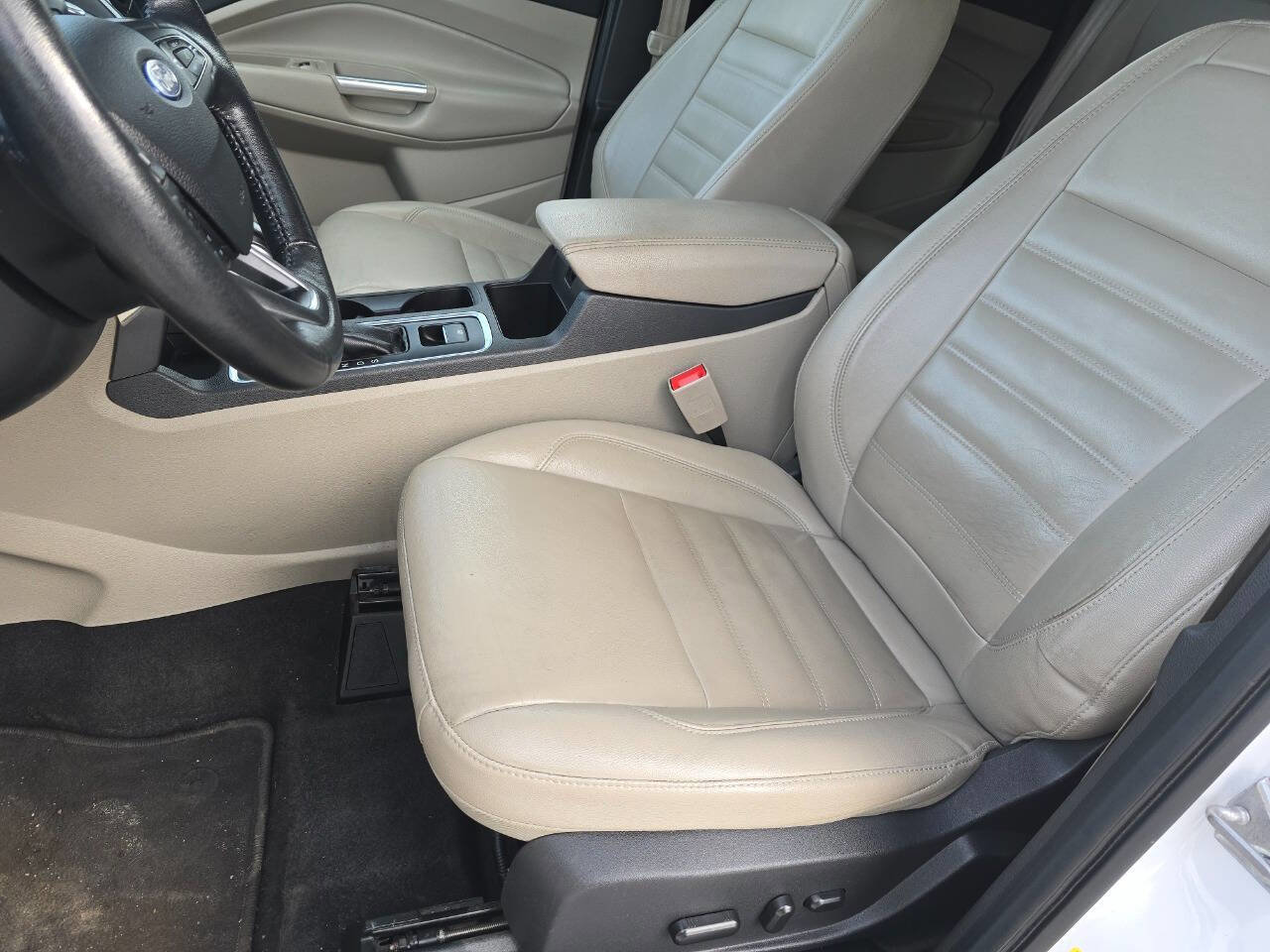 Used 2018 Ford Escape SEL image 56