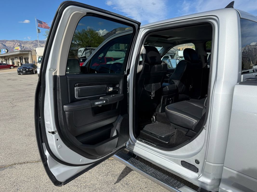 Used 2015 RAM 1500 Limited AWD/4WD image 34