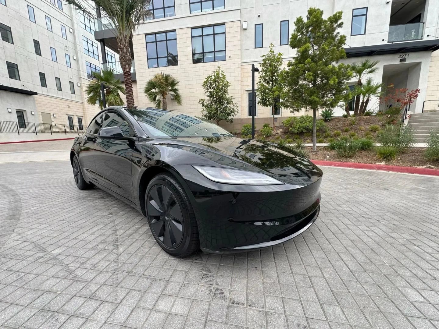 Used 2025 Tesla Model 3 Long Range RWD image 2