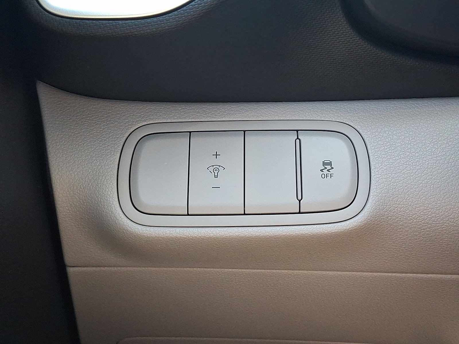 Certified 2023 Hyundai Venue SEL image 23