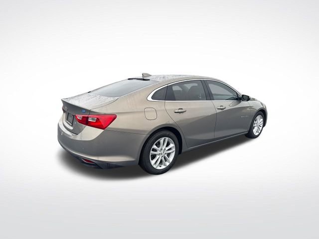 Used 2017 Chevrolet Malibu Hybrid w/ Leather Package image 5
