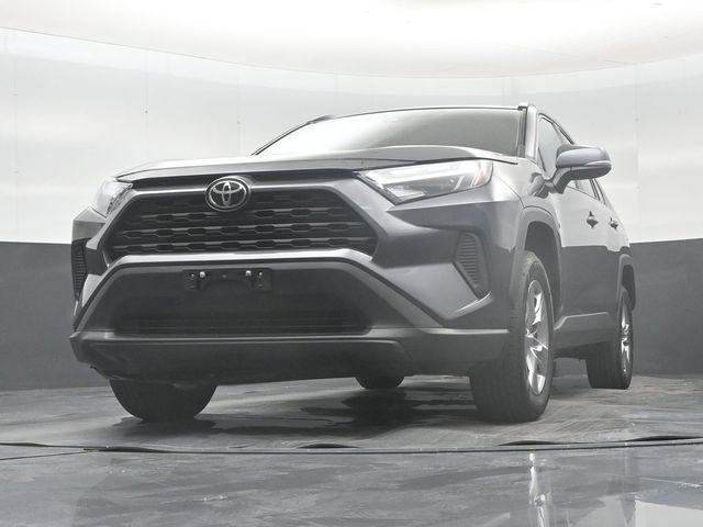 Used 2025 Toyota RAV4 XLE AWD/4WD image 51