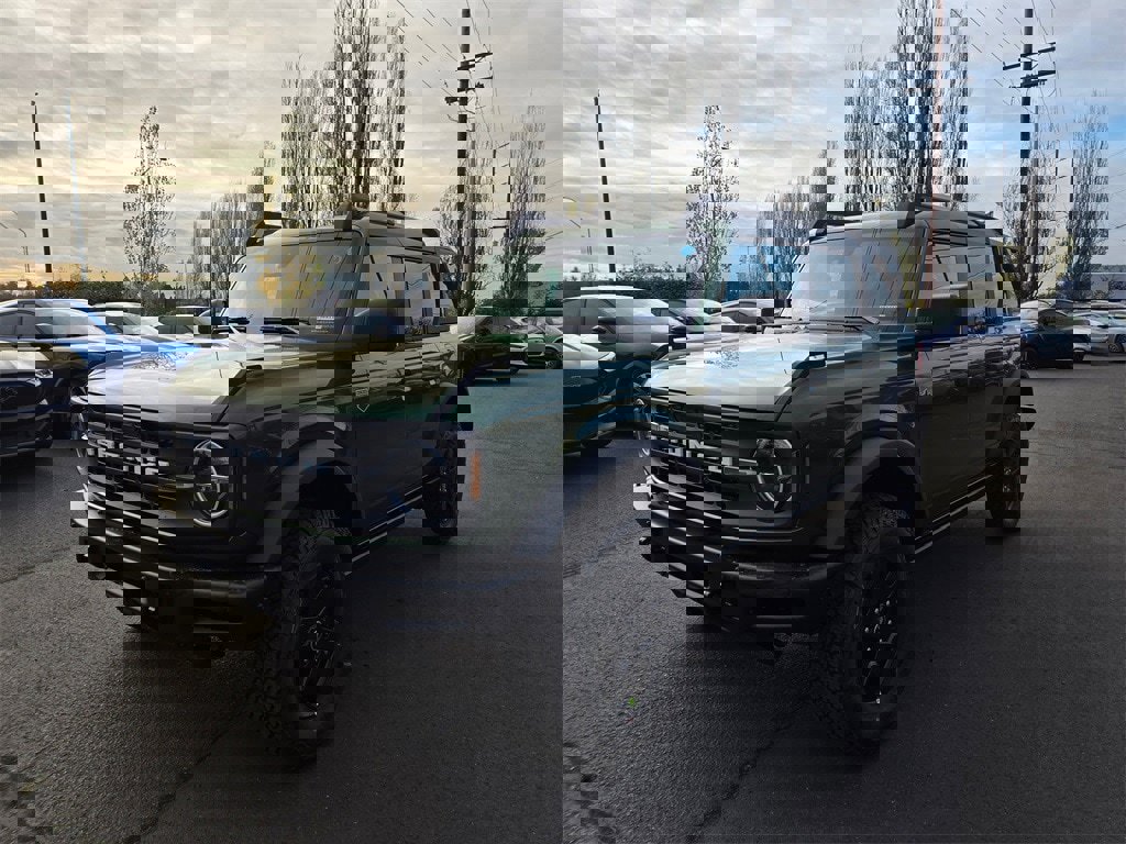 New 2025 Ford Bronco Big Bend w/ Black Diamond Package