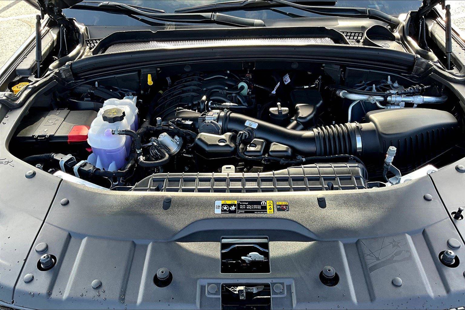 New 2025 Jeep Grand Cherokee L Limited w/ Luxury Tech Group II image 11