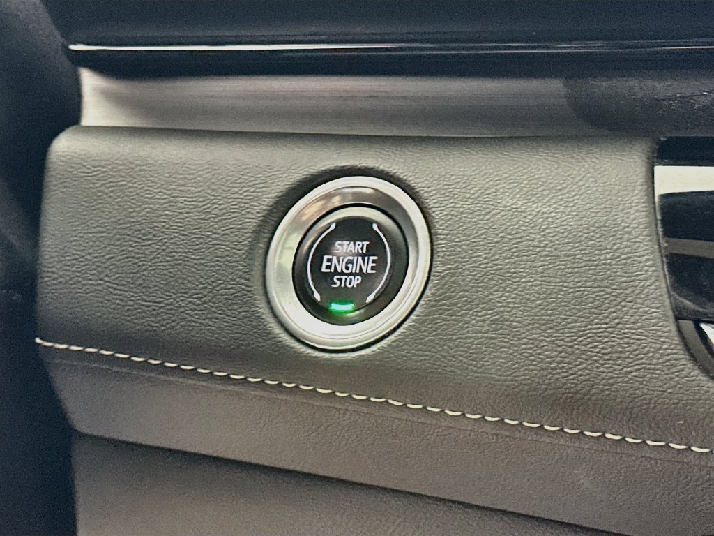 Certified 2023 Cadillac Escalade Sport AWD/4WD image 16
