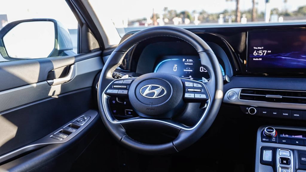 Used 2025 Hyundai Palisade SEL AWD/4WD image 18