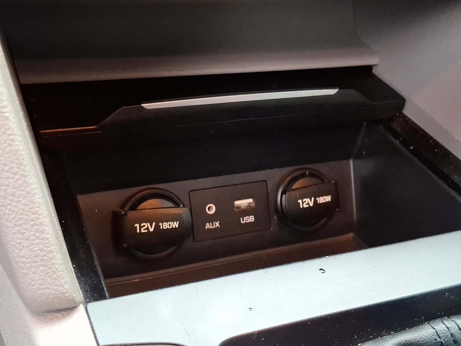 Used 2018 Hyundai Elantra SEL FWD image 17