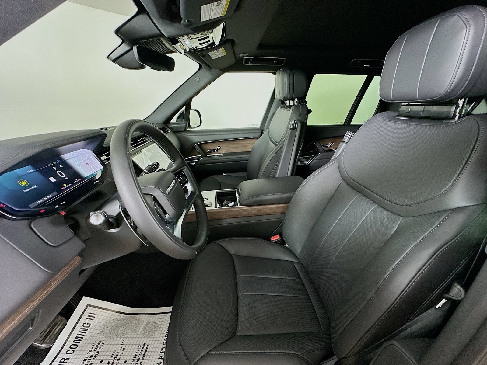 New 2026 Land Rover Range Rover SE AWD/4WD image 32