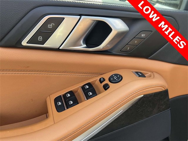 Used 2022 BMW X5 xDrive40i w/ Parking Assistance Package image 18