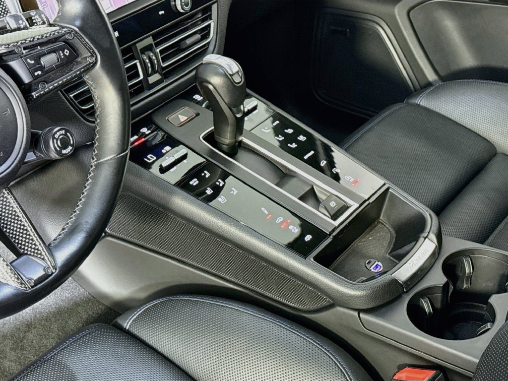 Certified 2023 Porsche Macan GTS AWD/4WD image 21