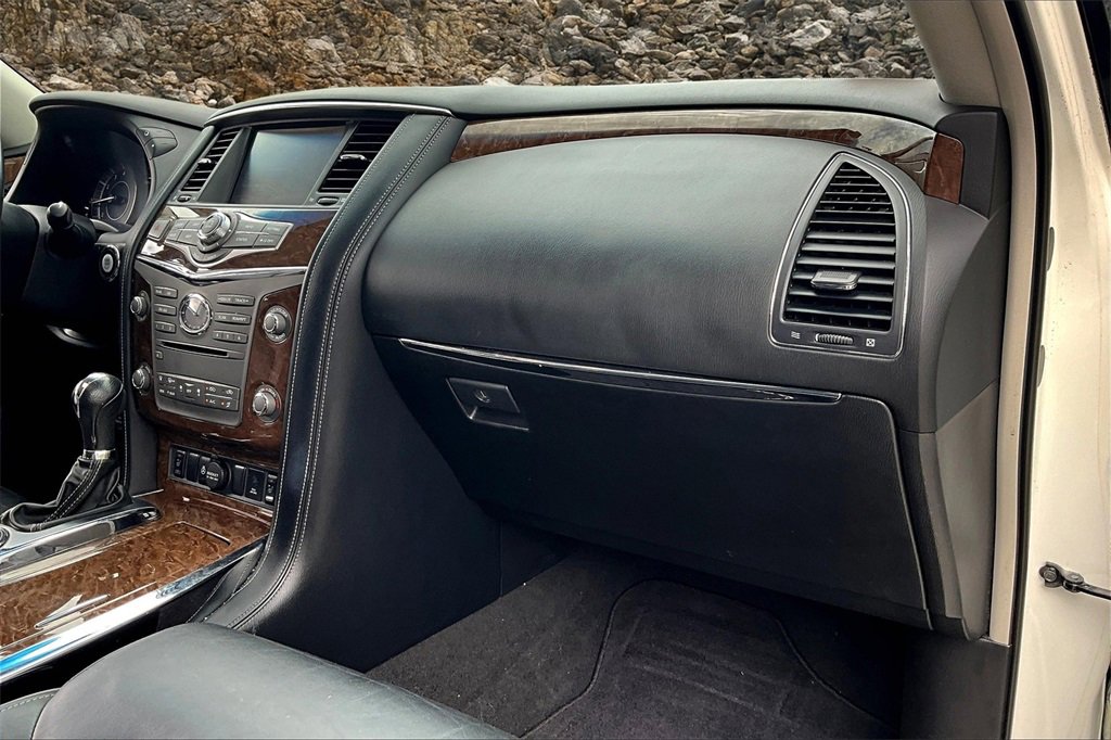 Used 2017 INFINITI QX80 4WD image 16