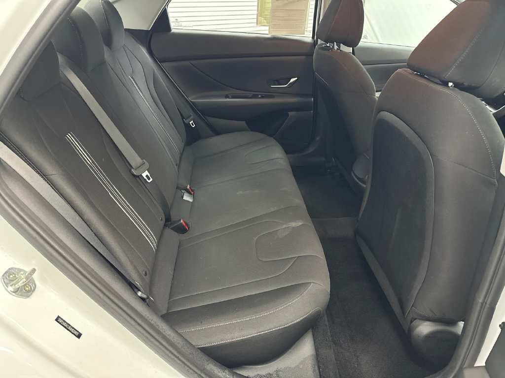 Used 2021 Hyundai Elantra SEL FWD image 13