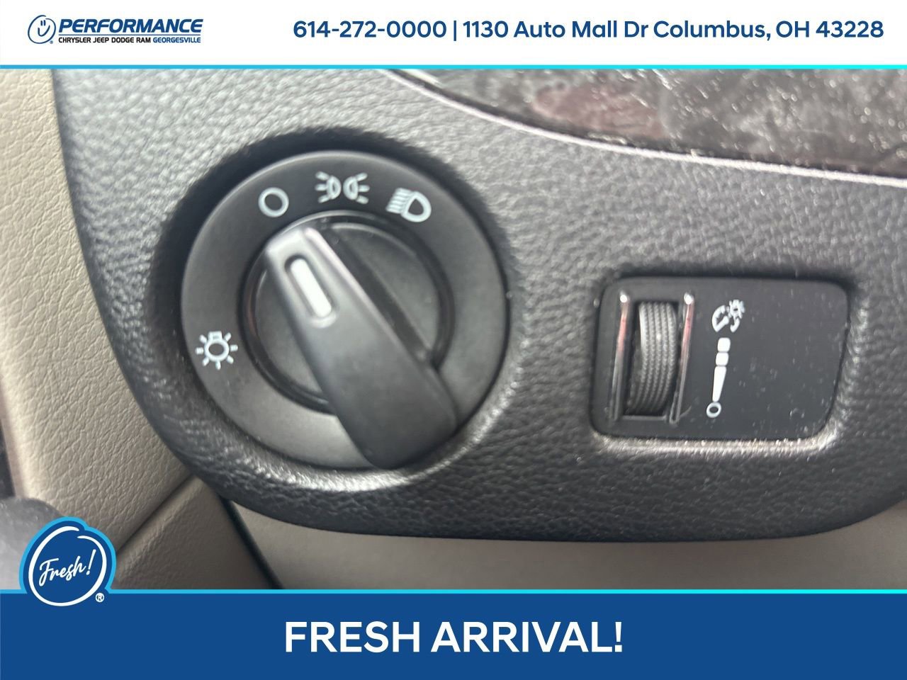 Used 2014 Dodge Grand Caravan SXT image 23