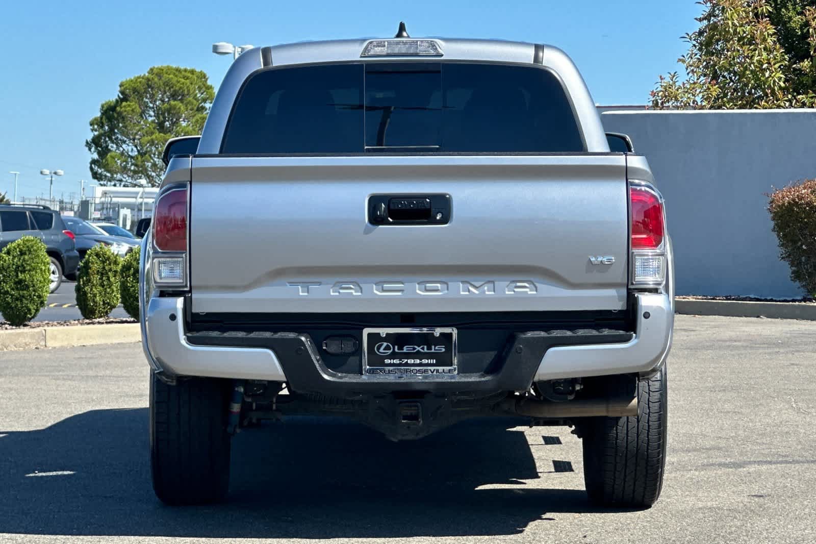 Used 2021 Toyota Tacoma TRD Sport w/ Technology Package RWD image 8