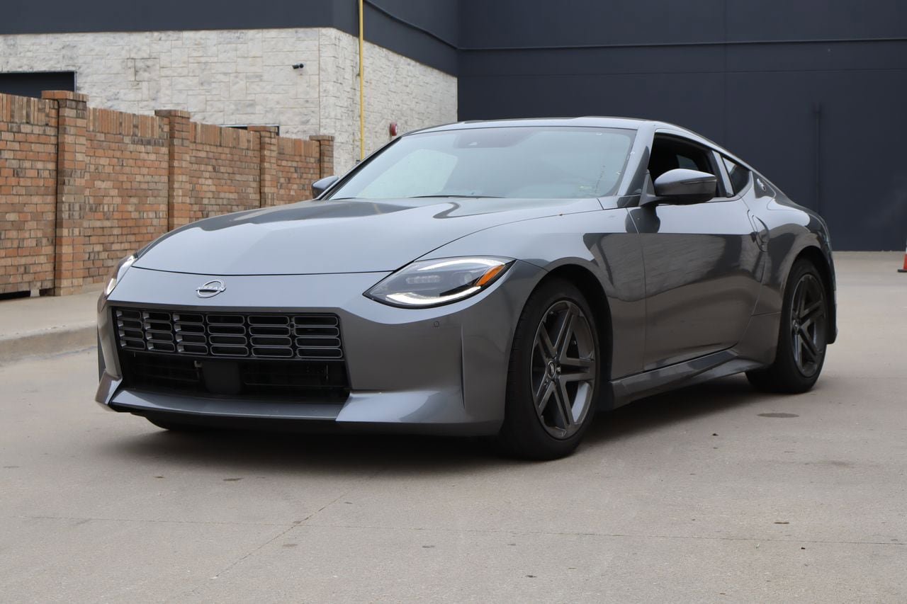 Used 2024 Nissan Z Sport w/ Floor Mat Package RWD image 2