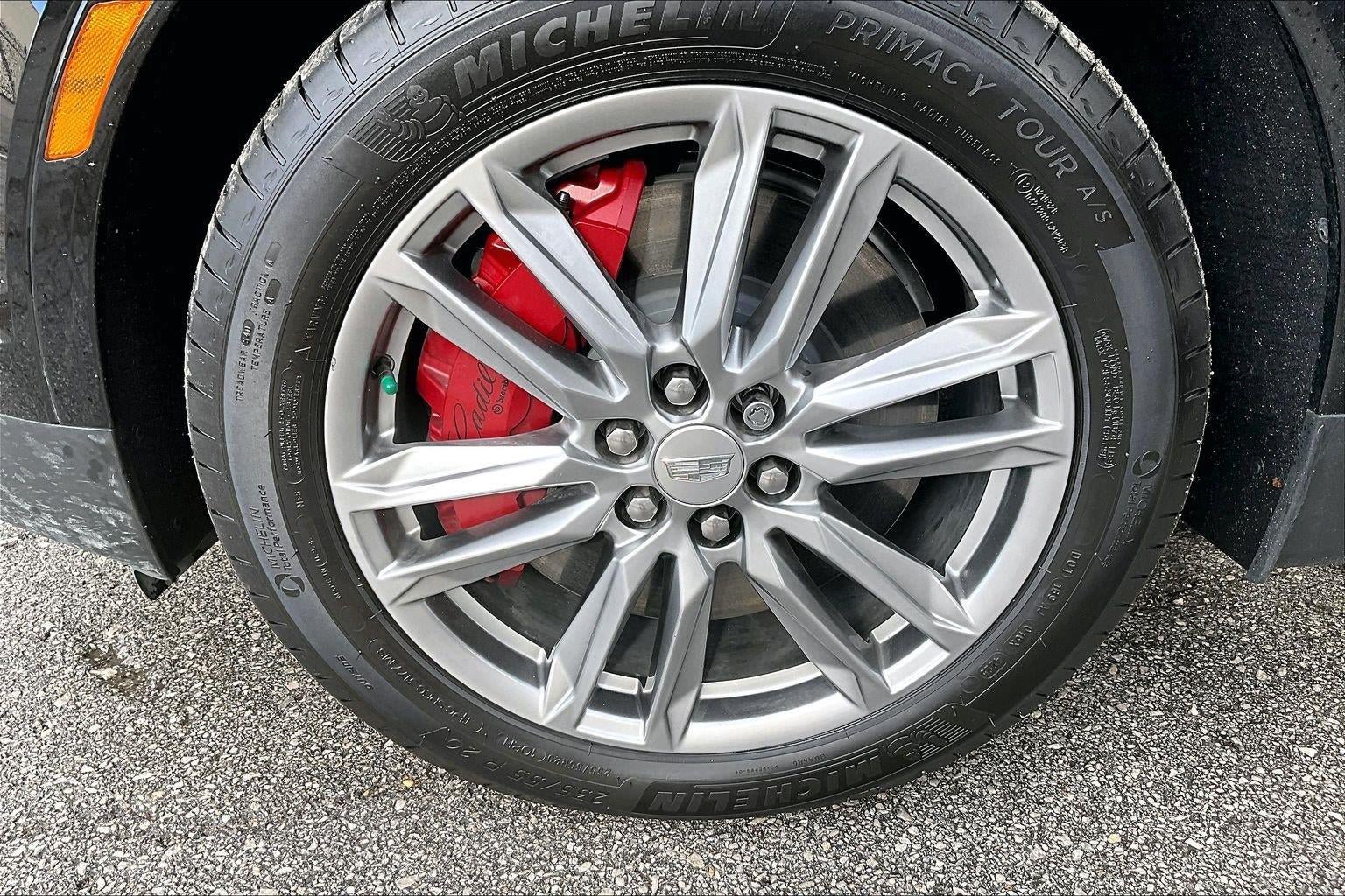 Used 2026 Cadillac XT5 Sportv w/ LPO, Floor Liner Package AWD/4WD image 9