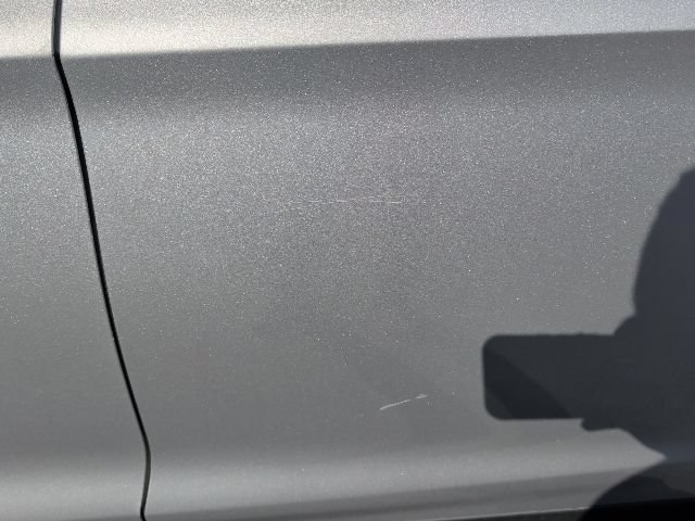 Used 2018 Ford Escape SE w/ SE Sport Appearance Package AWD/4WD image 17