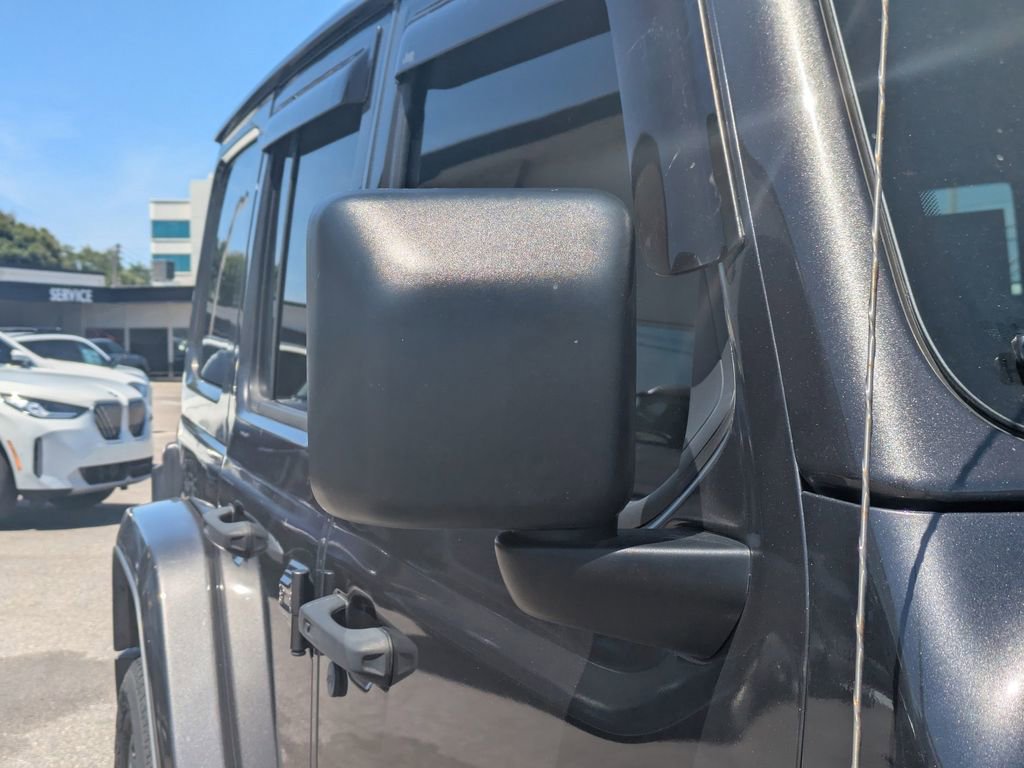 Used 2021 Jeep Wrangler Unlimited Sahara w/ Cold Weather Group AWD/4WD image 10