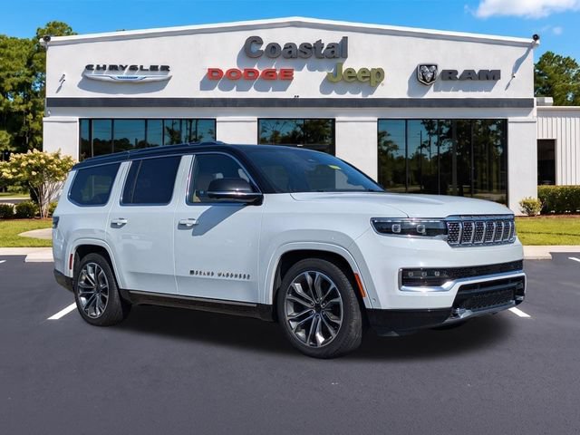 New 2025 Jeep Grand Wagoneer Series III w/ Rear Seat Video Group 1 AWD/4WD image 2