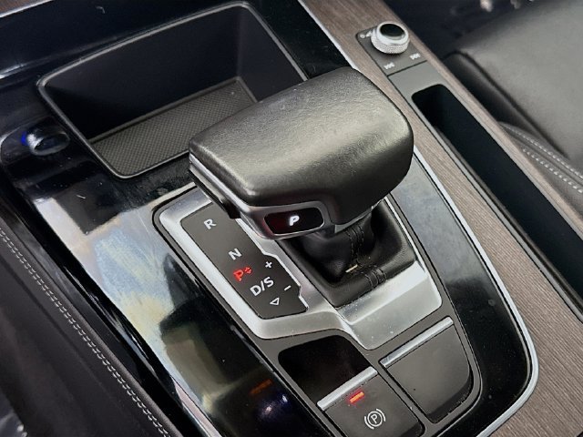 Used 2021 Audi Q5 e Premium Plus w/ Premium Plus Package AWD/4WD image 19