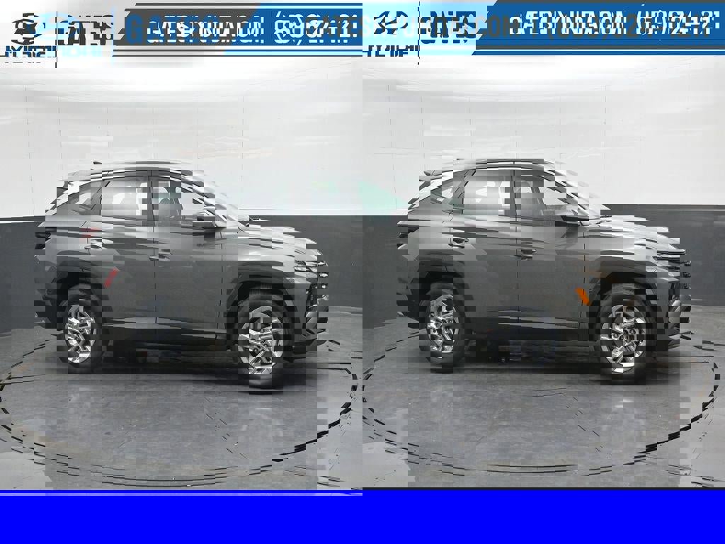 New 2026 Hyundai Tucson SE image 1
