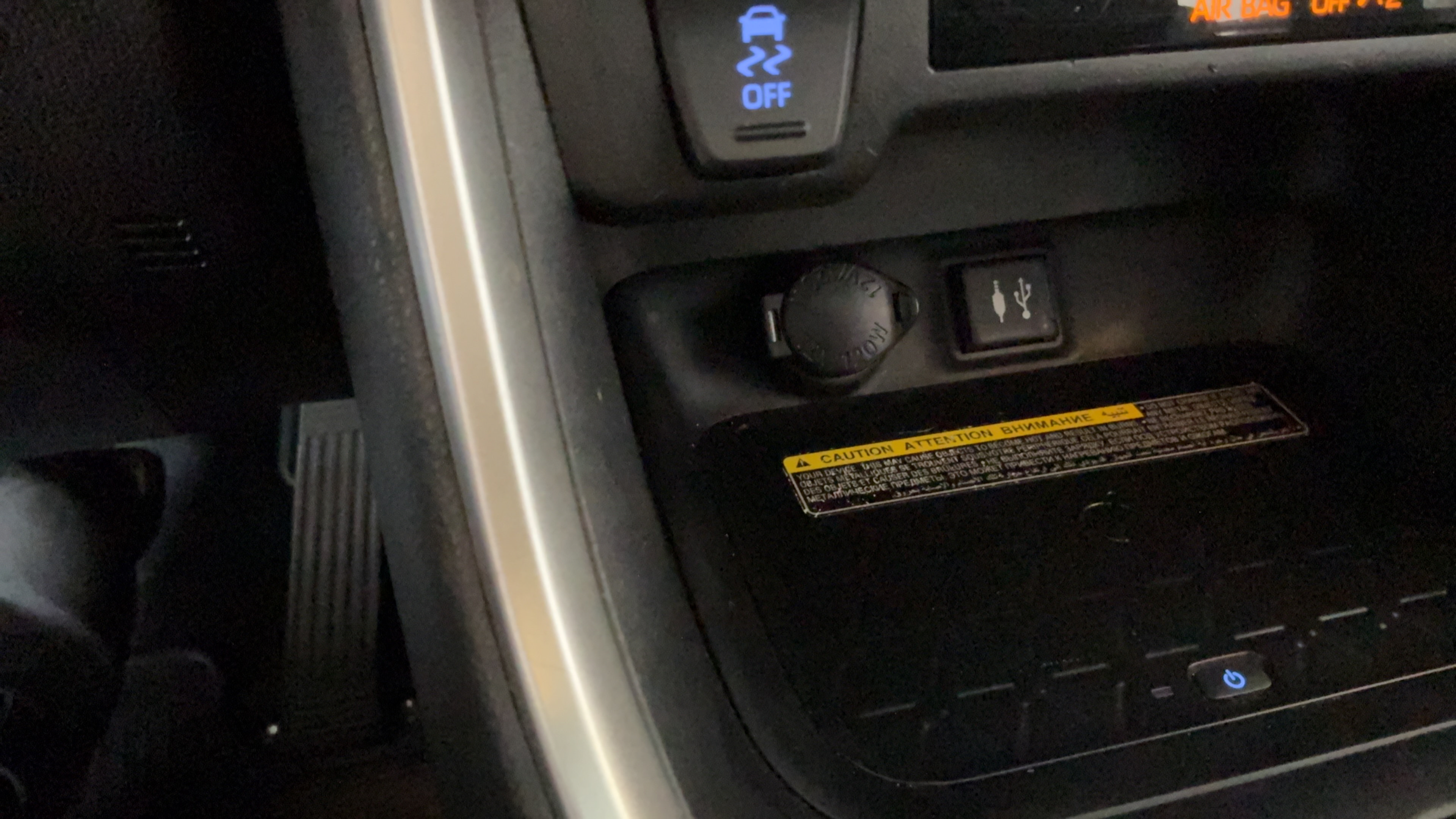 Used 2019 Toyota RAV4 XLE Premium w/ Advanced Technology Package FWD image 19