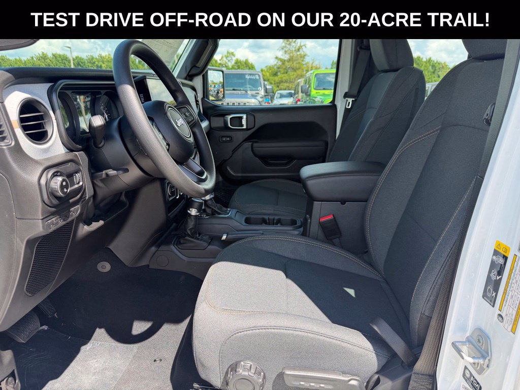 New 2026 Jeep Gladiator Sport AWD/4WD image 10
