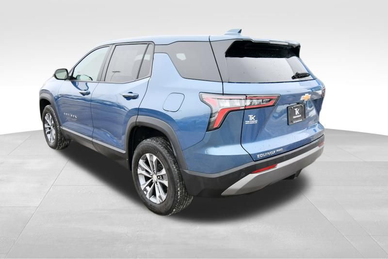 Used 2026 Chevrolet Equinox LT w/ Convenience Package II AWD/4WD image 5