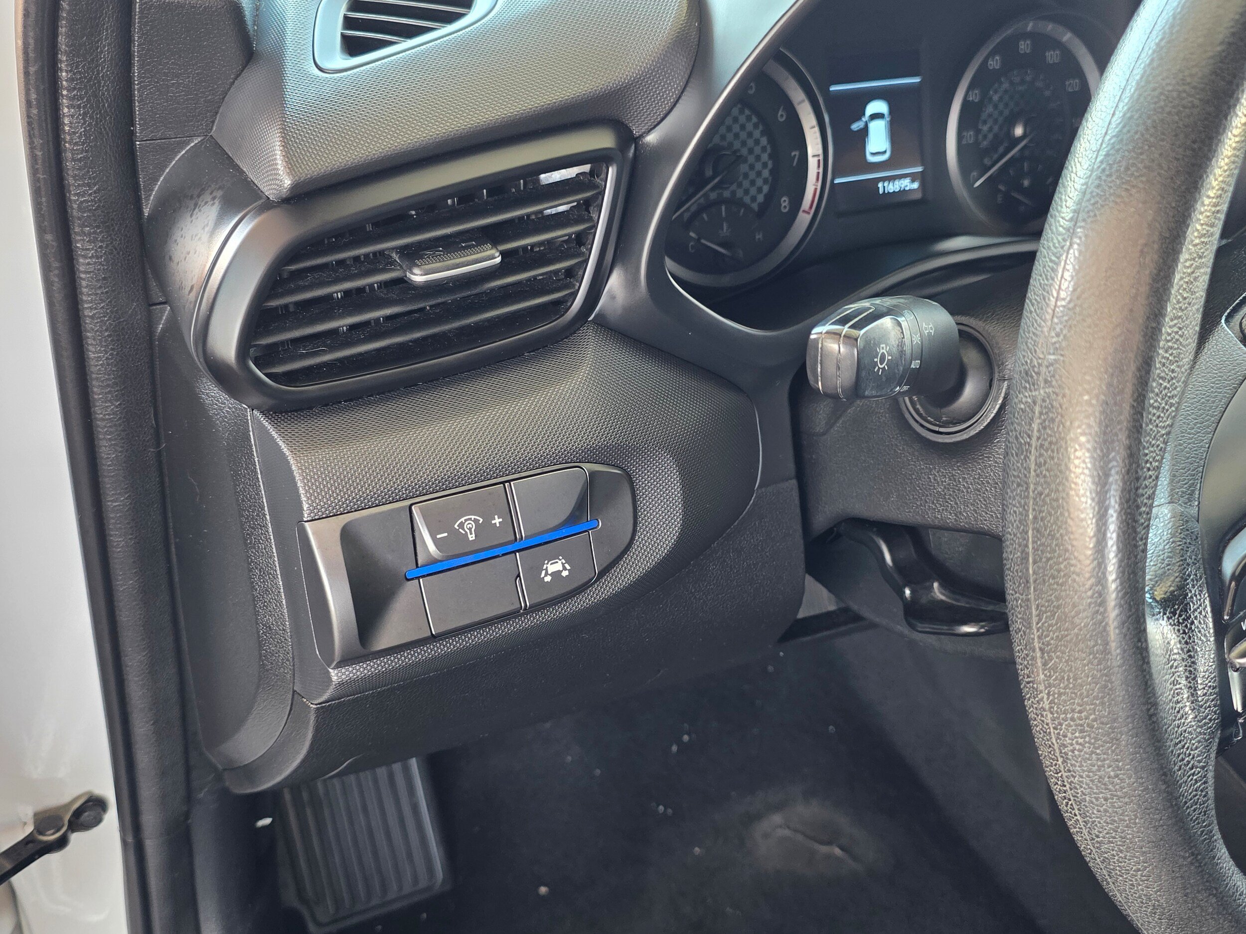 Used 2019 Hyundai Veloster 2.0 FWD image 15