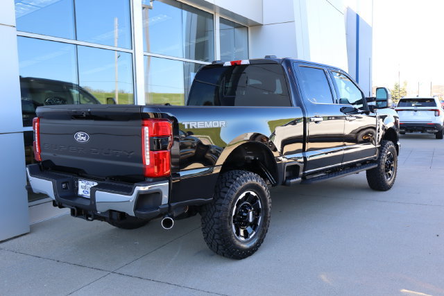New 2027 Ford F250 Lariat w/ Tremor Off-Road Package AWD/4WD image 3