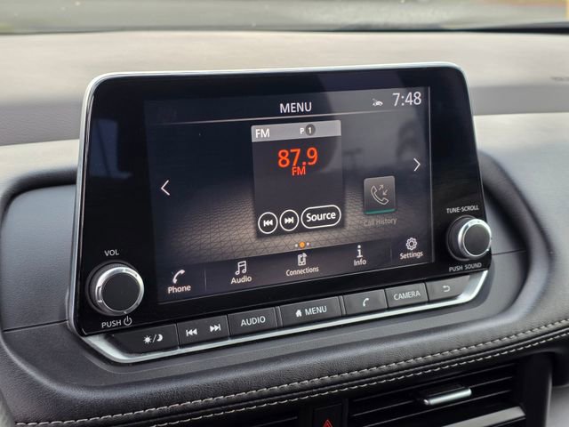 Used 2023 Nissan Rogue SV FWD image 28