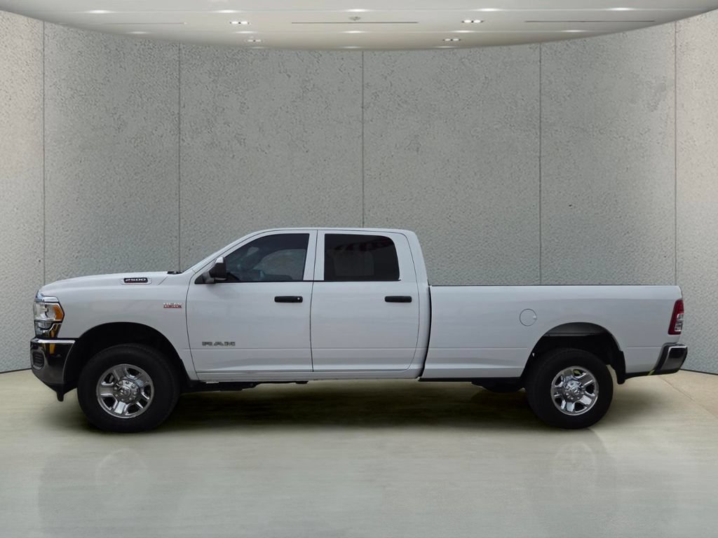 Used 2022 RAM 2500 Tradesman w/ Chrome Appearance Group AWD/4WD image 8