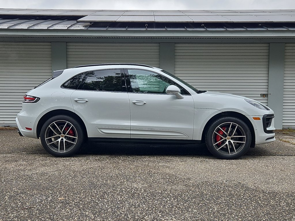 Certified 2023 Porsche Macan S AWD/4WD image 8