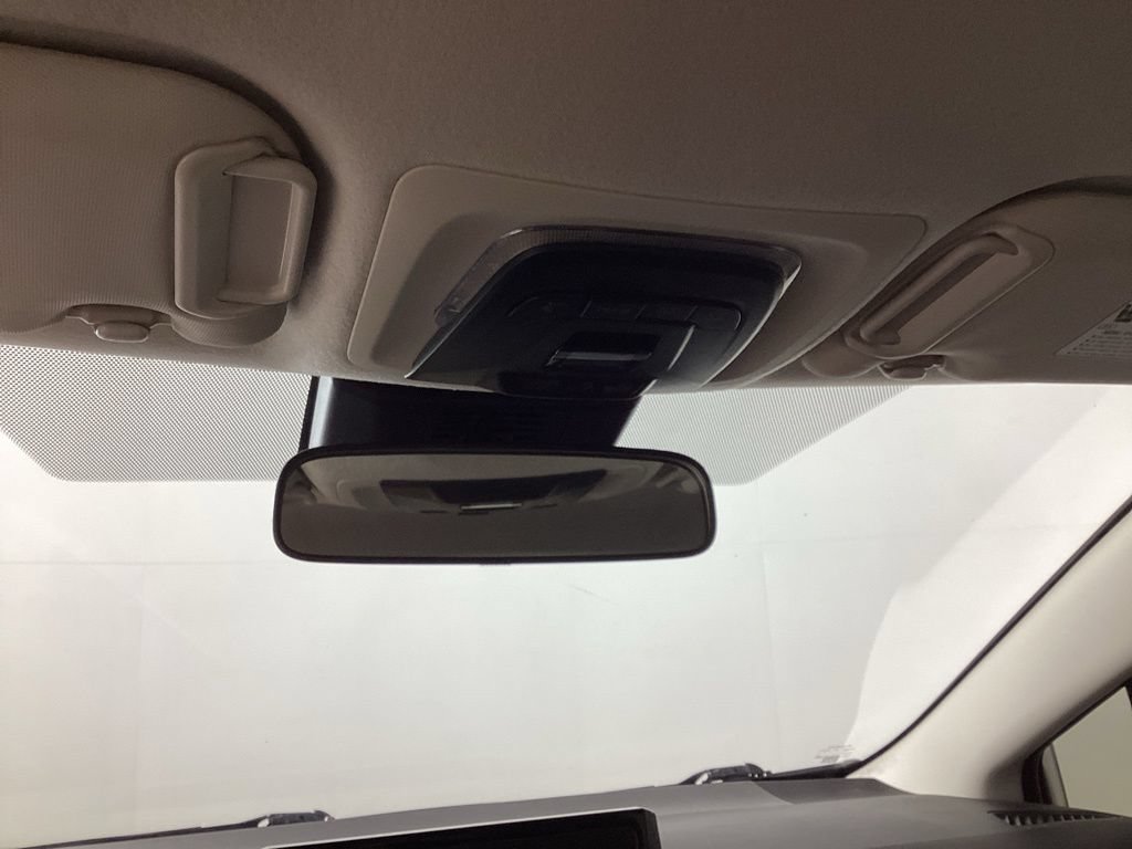 Used 2025 Toyota Corolla LE FWD image 14
