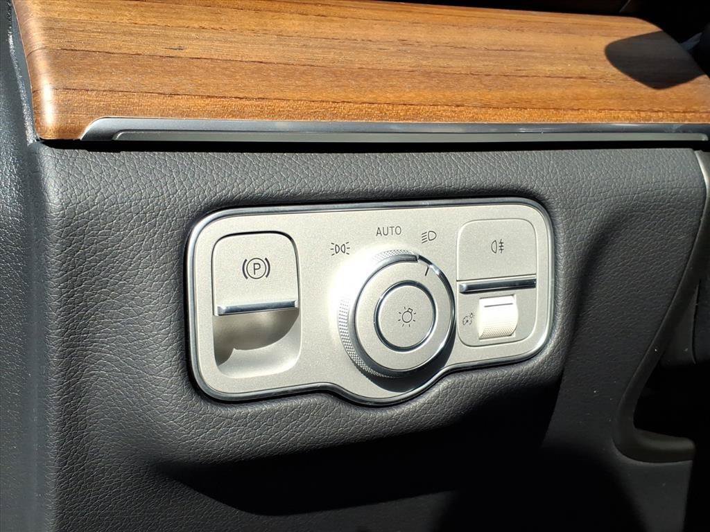 New 2025 Mercedes-Benz GLS 450 4MATIC image 13