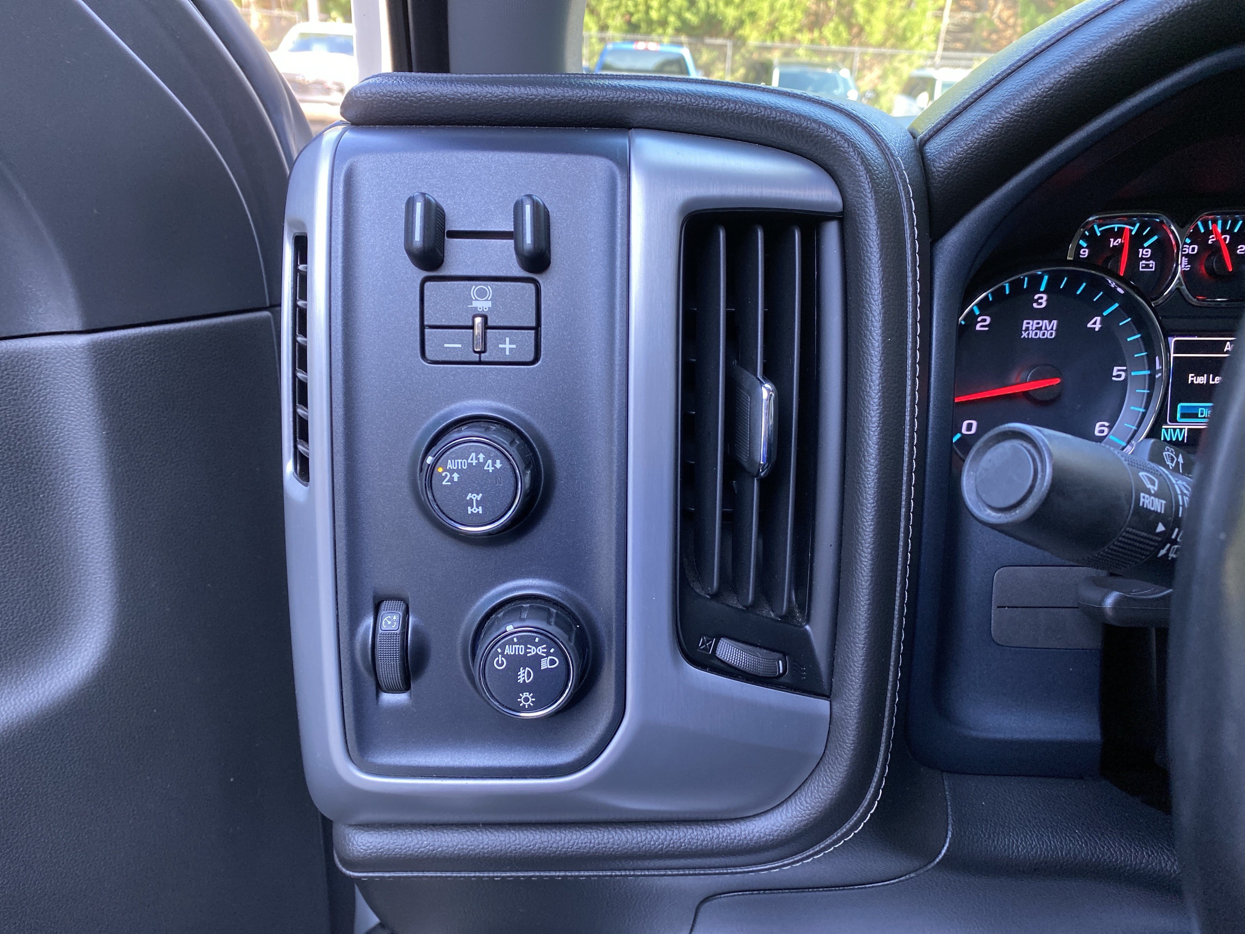 Used 2018 GMC Sierra 1500 SLT AWD/4WD image 18