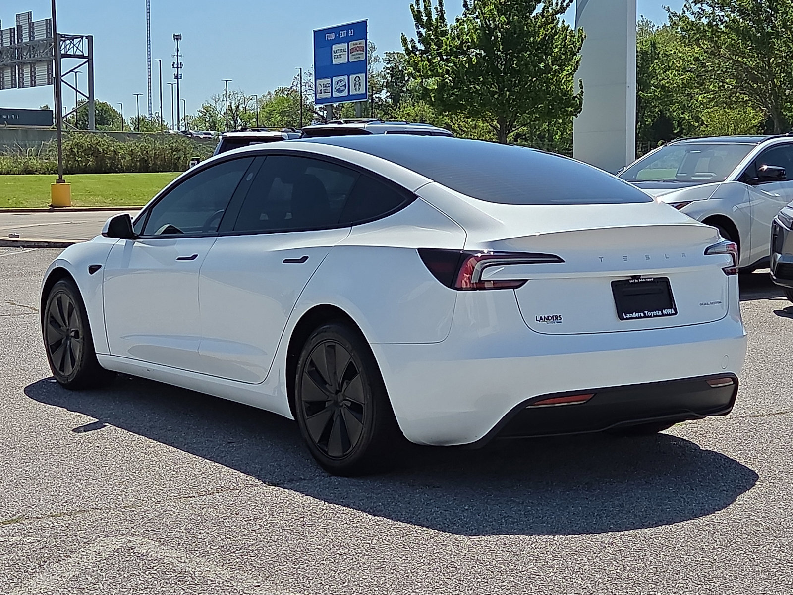 Used 2025 Tesla Model 3 Long Range AWD/4WD image 4