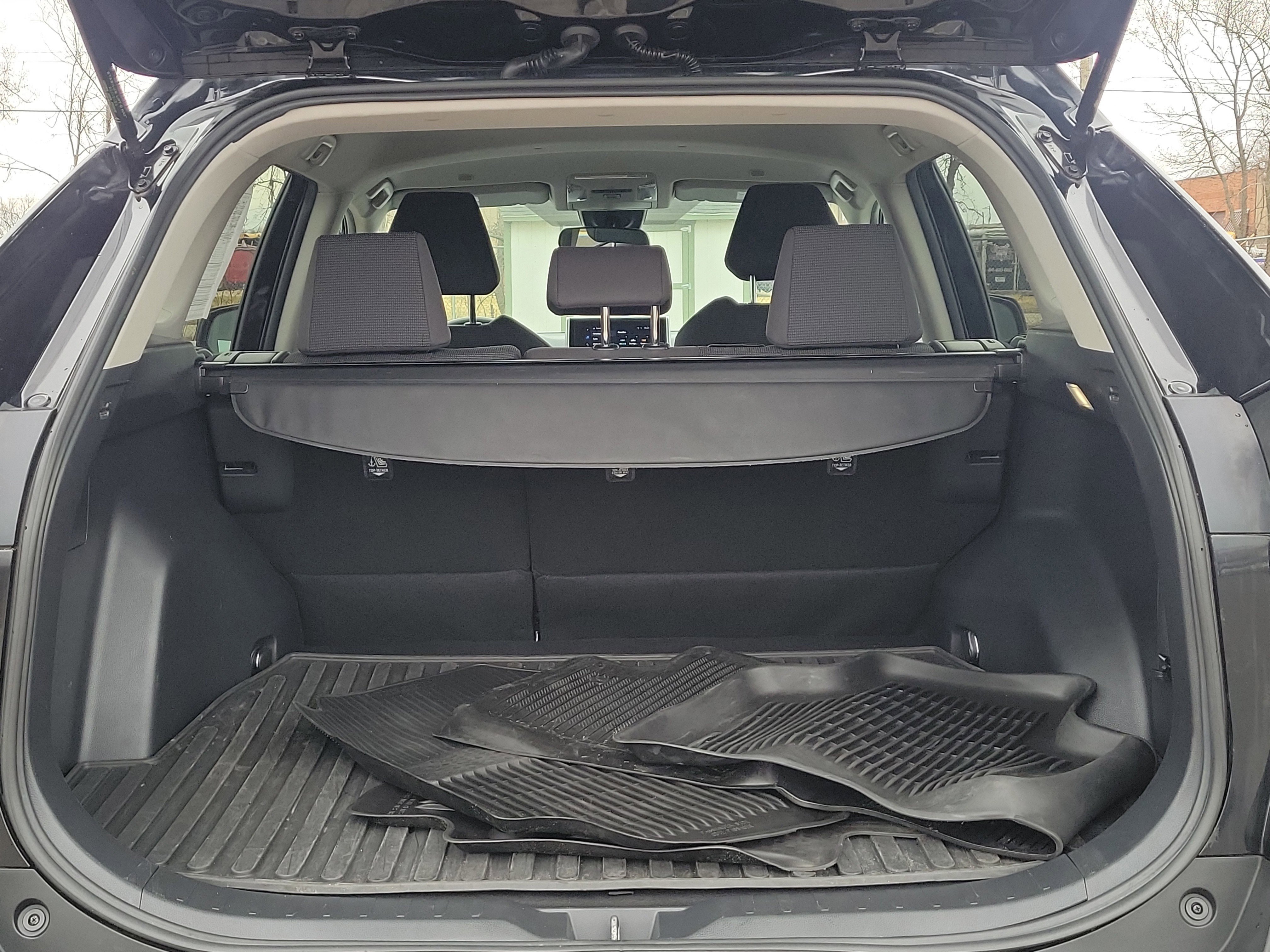 Used 2024 Toyota RAV4 LE image 8