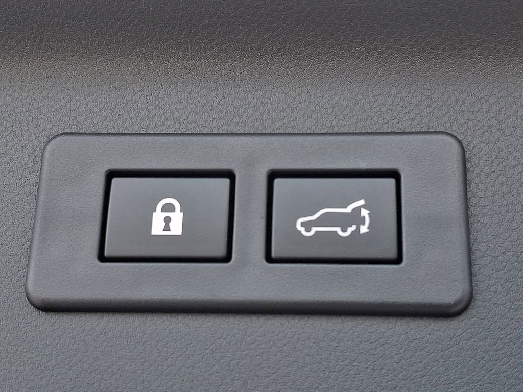 Used 2025 Subaru Forester Sport image 29